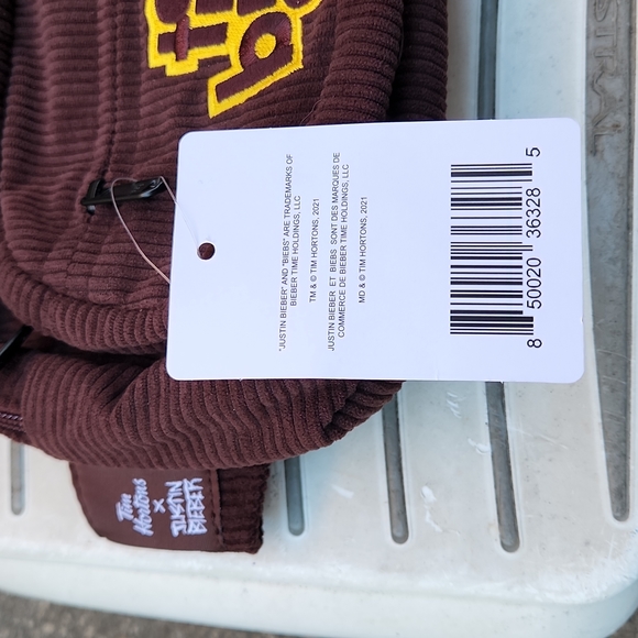 Justin Bieber fanny pack - Picture 2 of 3